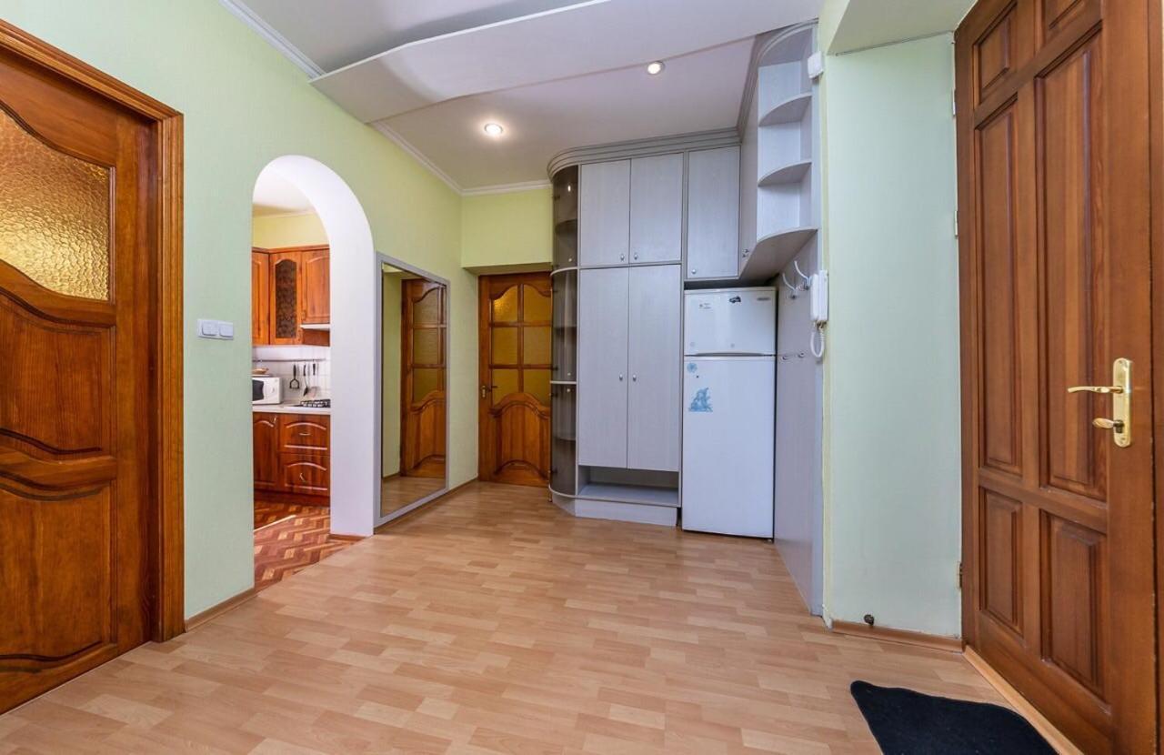 Alex Apartments Near Independence Square - Kiev Екстериор снимка